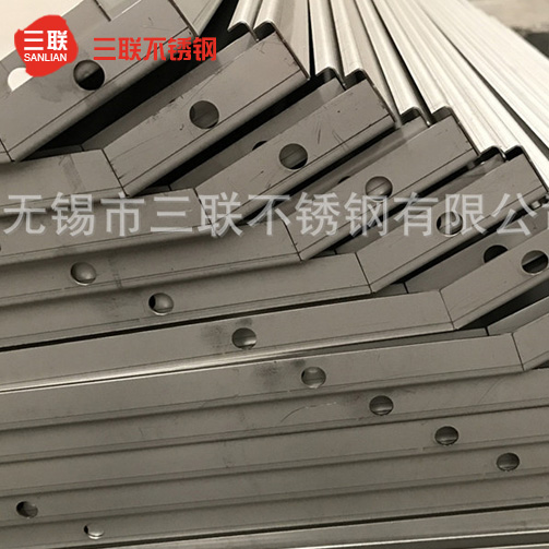 五金沖壓件翻料扭曲解決方法是什么呢？