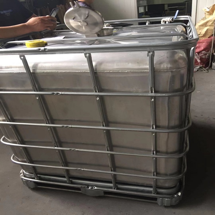 三聯(lián)不銹鋼告訴您大容量不銹鋼噸桶質(zhì)量檢測(cè)方法 三聯(lián)不銹鋼告訴您大容量不銹鋼噸桶質(zhì)量檢測(cè)方法